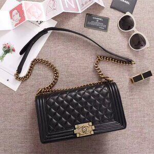 Chanel Handbags, Chain Bags